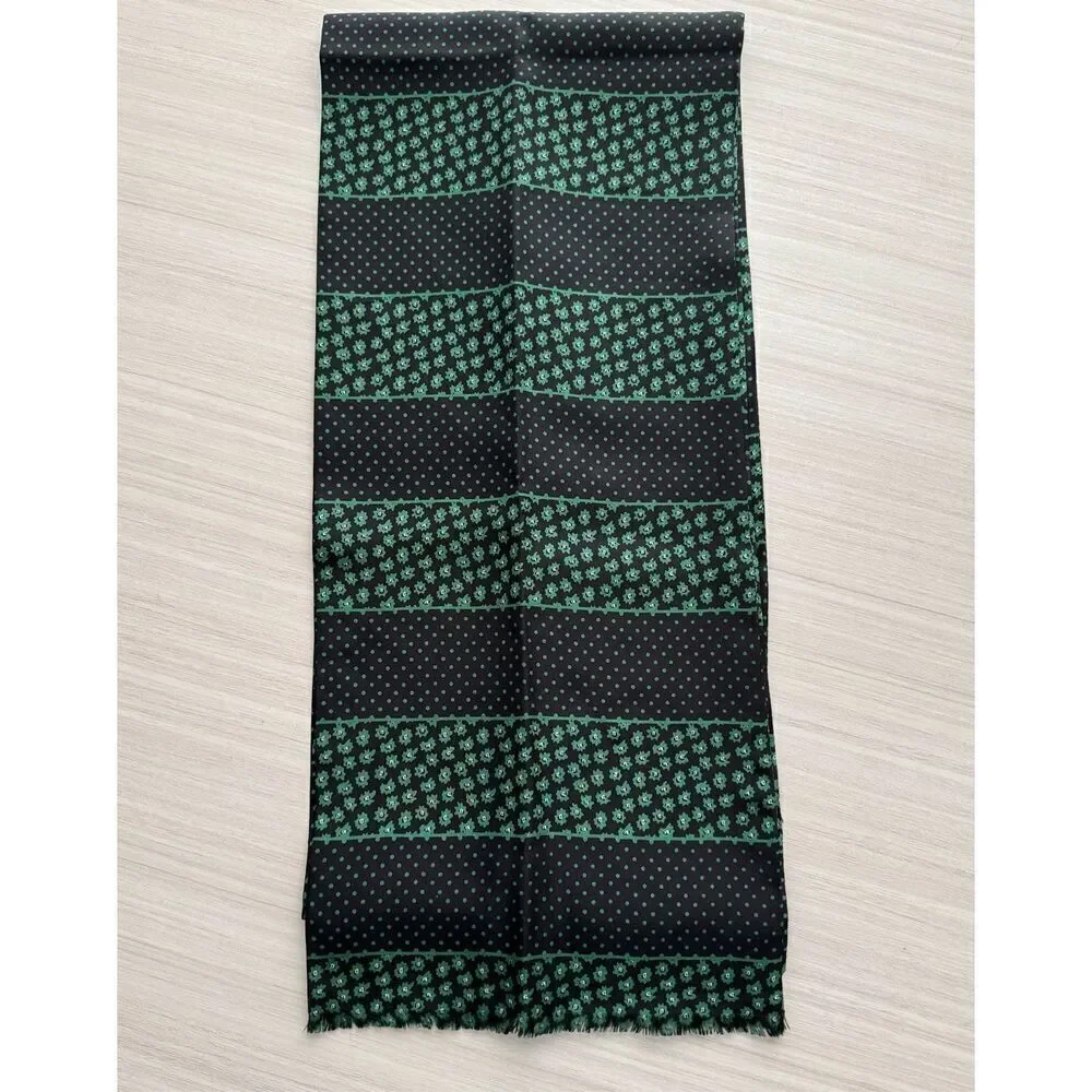 Men’s Black/Green Lightweight Scarf